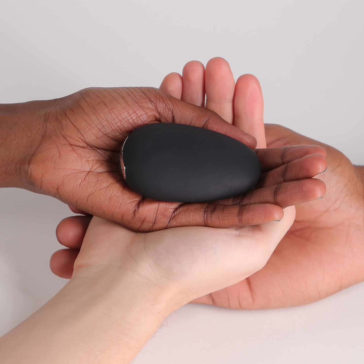 Mimi Clitoral Vibrator with Rumbly Vibes - Award Winning