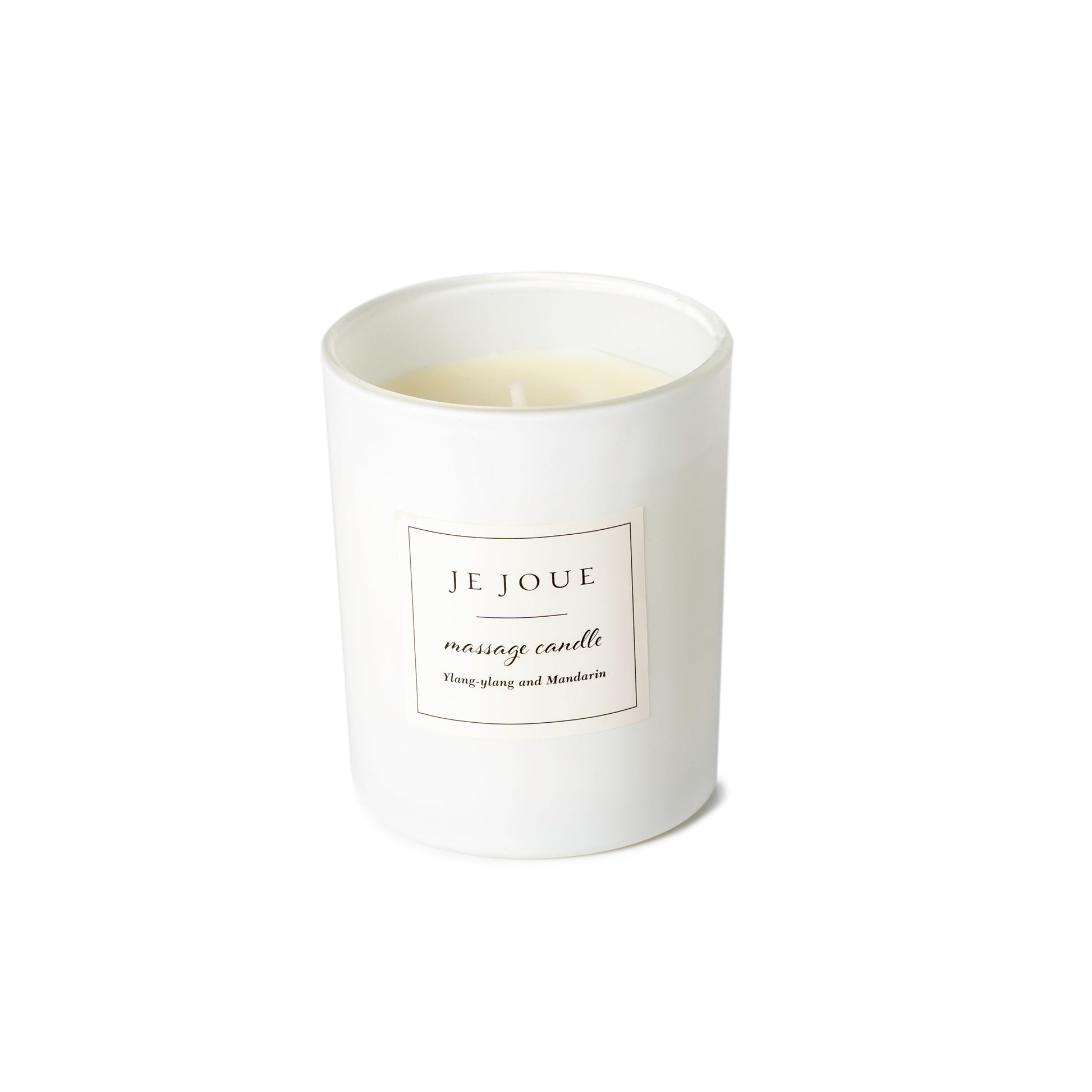 Je Joue  white massage candle on white background